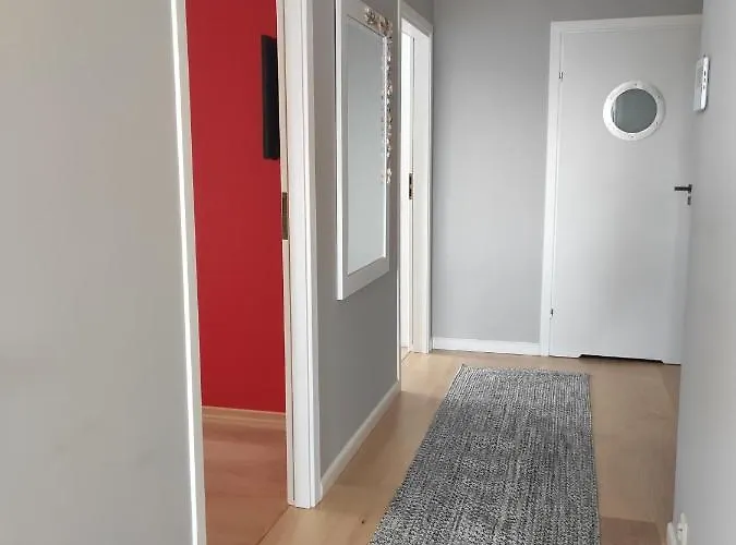 Orion Z Miejscem Parkingowym Apartman *